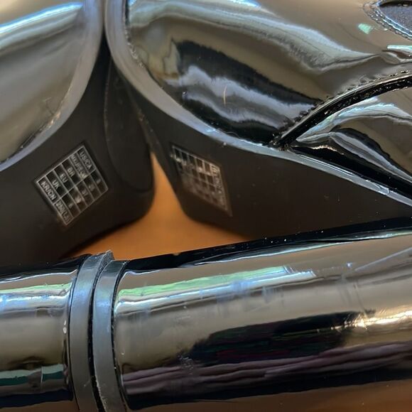 Forever 21 Vegan Patent Leather Booties - Picture 6 of 8